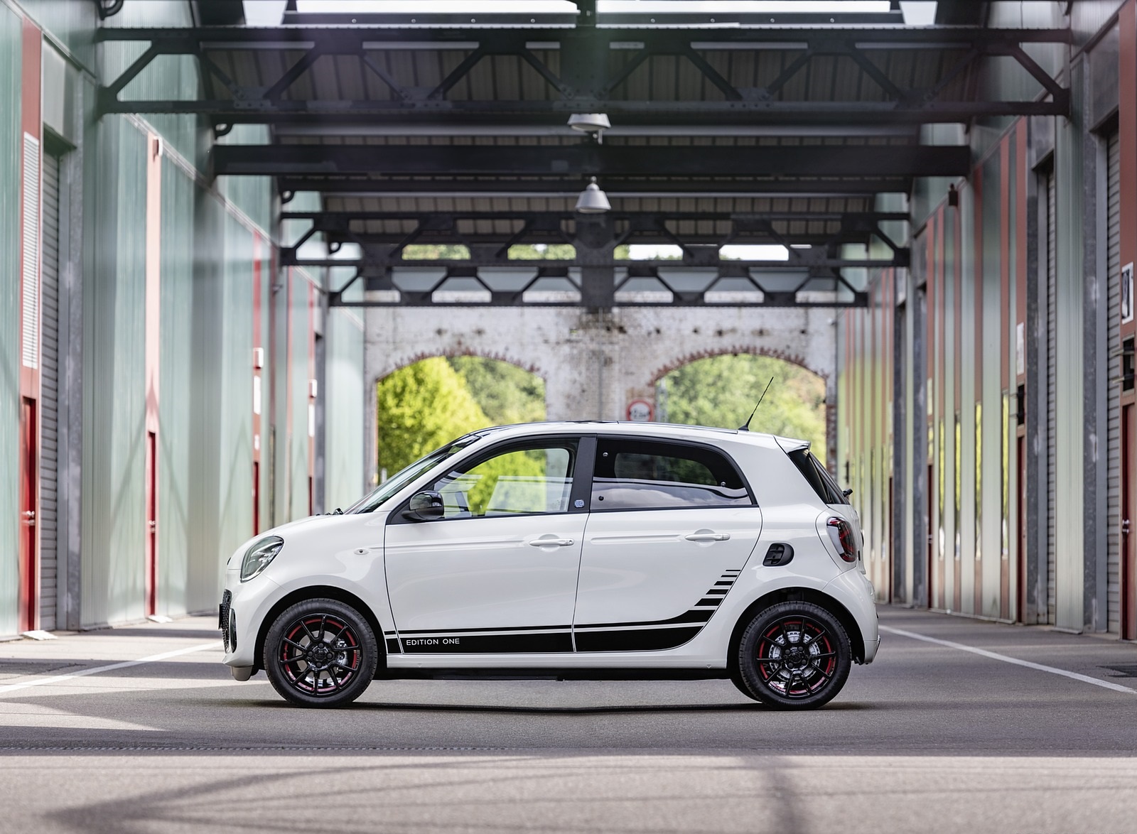 2020 Smart EQ ForFour Side Wallpapers #19 of 80
