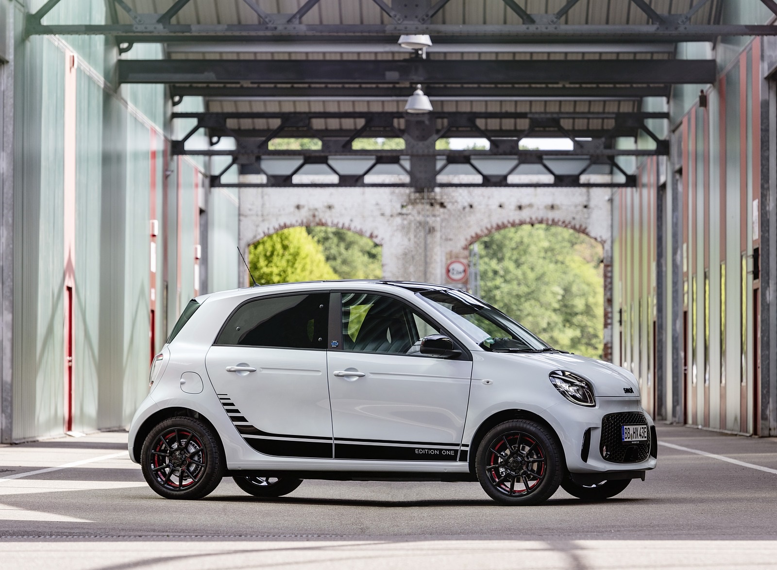 2020 Smart EQ ForFour Side Wallpapers #20 of 80