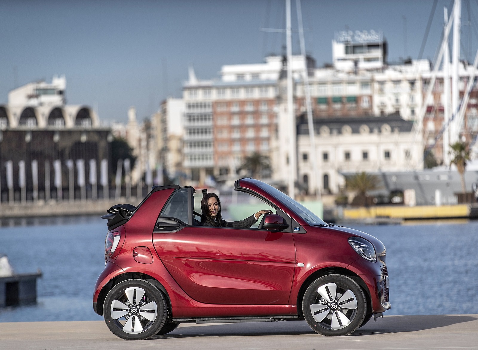 2020 Smart EQ ForTwo Cabrio Prime Line (Color: Carmine Red) Side Wallpapers #30 of 100