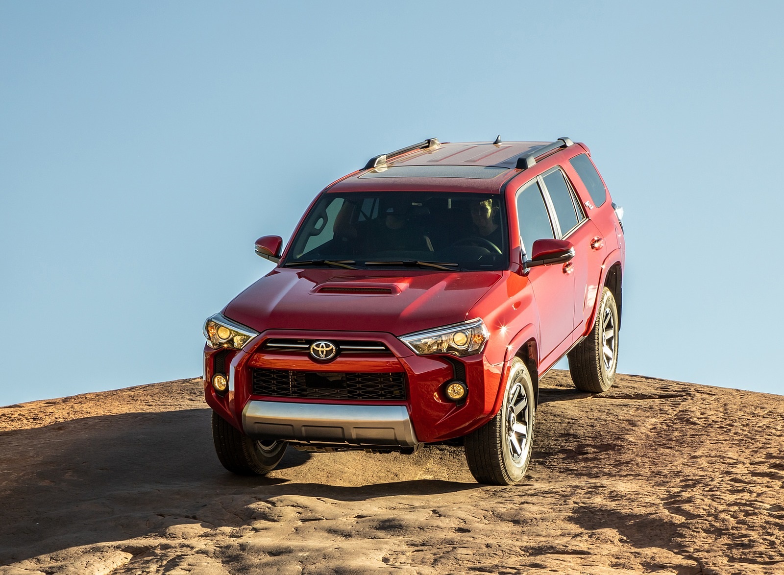 2020 Toyota 4Runner TRD Off-Road Front Wallpapers #18 of 25