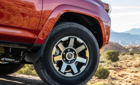 2020 Toyota 4Runner TRD Off-Road Wheel Wallpapers 450x275 (20)