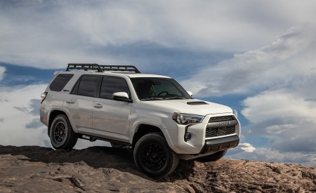 2020 Toyota 4Runner TRD Pro Front Three-Quarter Wallpapers 450x275 (5)