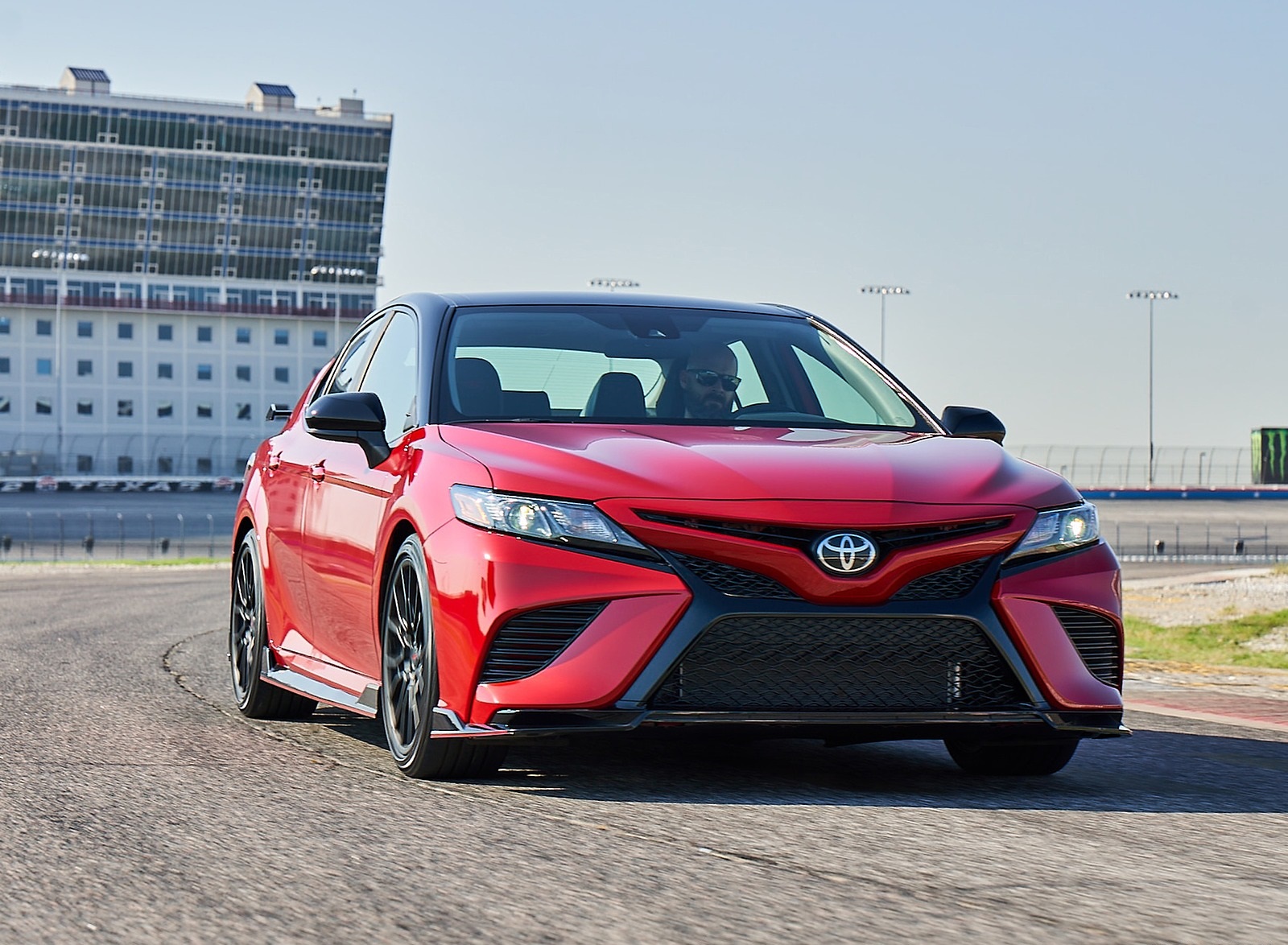 2020 Toyota Camry TRD Front Wallpapers (1)