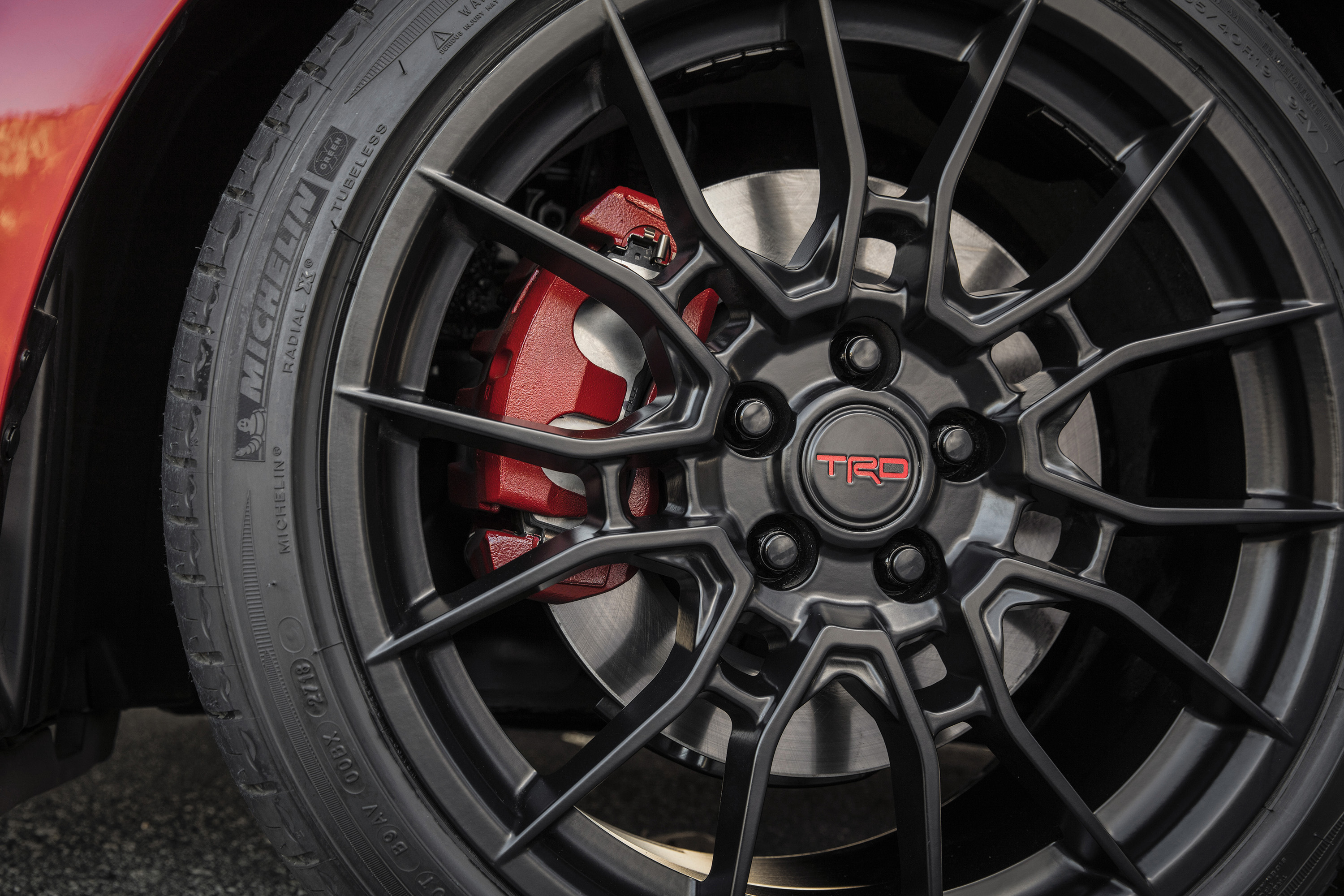 2020 Toyota Camry TRD Wheel Wallpapers #21 of 23