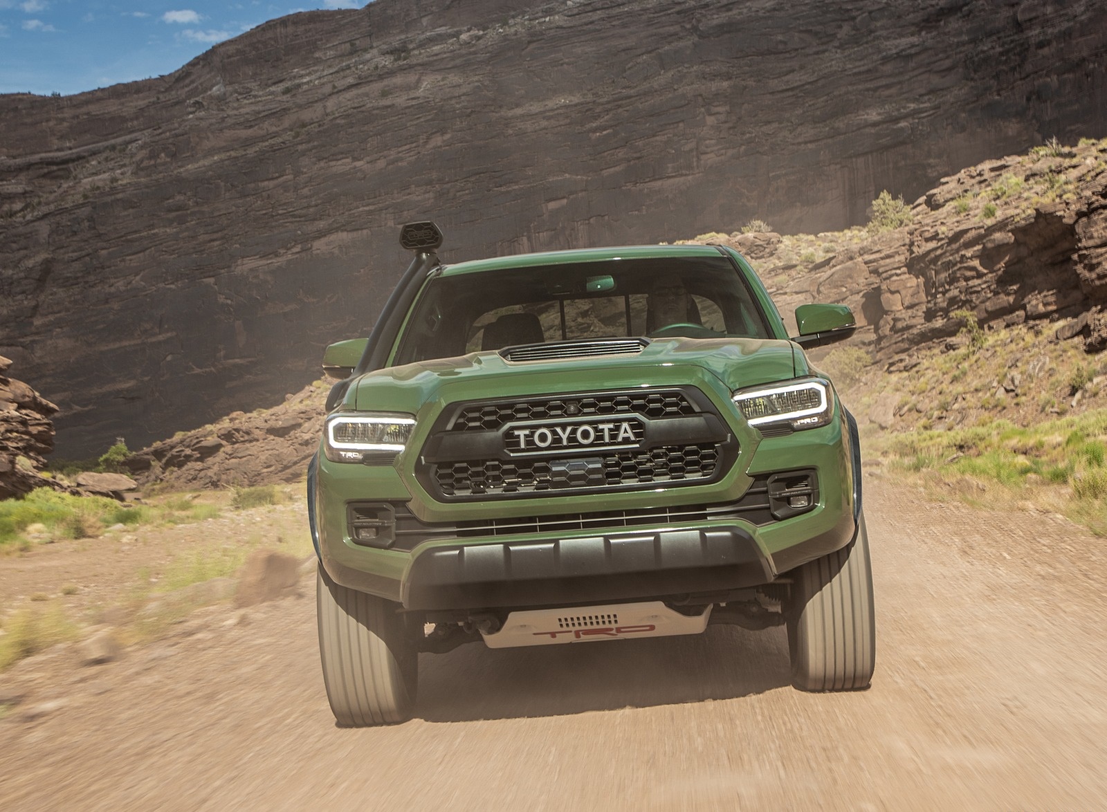 2020 Toyota Tacoma TRD Pro (Color: Army Green) Front Wallpapers (3)