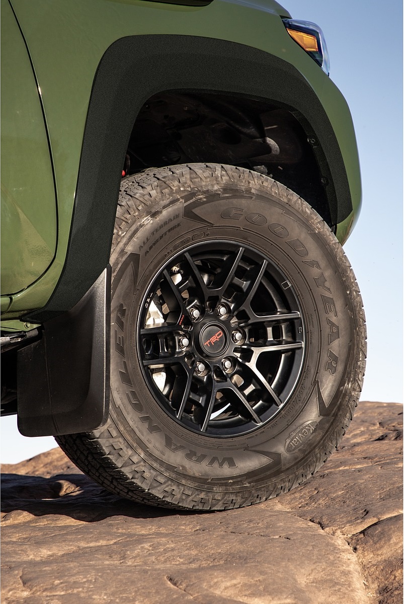 2020 Toyota Tacoma TRD Pro (Color: Army Green) Wheel Wallpapers (6)