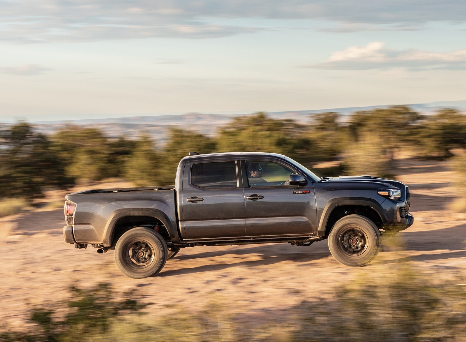 2020 Toyota Tacoma TRD Pro (Color: Magnetic Gray) Side Wallpapers #26 of 35