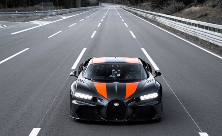 2021 Bugatti Chiron Super Sport 300+ Front Wallpapers 450x275 (5)
