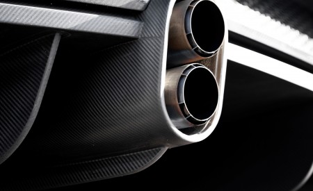 2021 Bugatti Chiron Super Sport 300+ Tailpipe Wallpapers 450x275 (13)