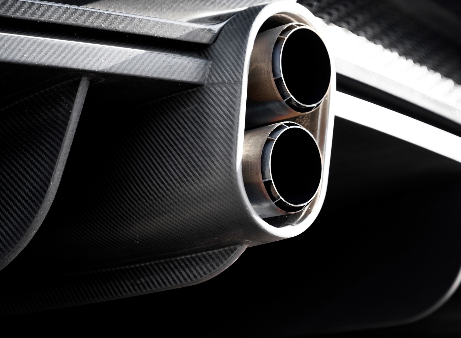 2021 Bugatti Chiron Super Sport 300+ Tailpipe Wallpapers #13 of 31