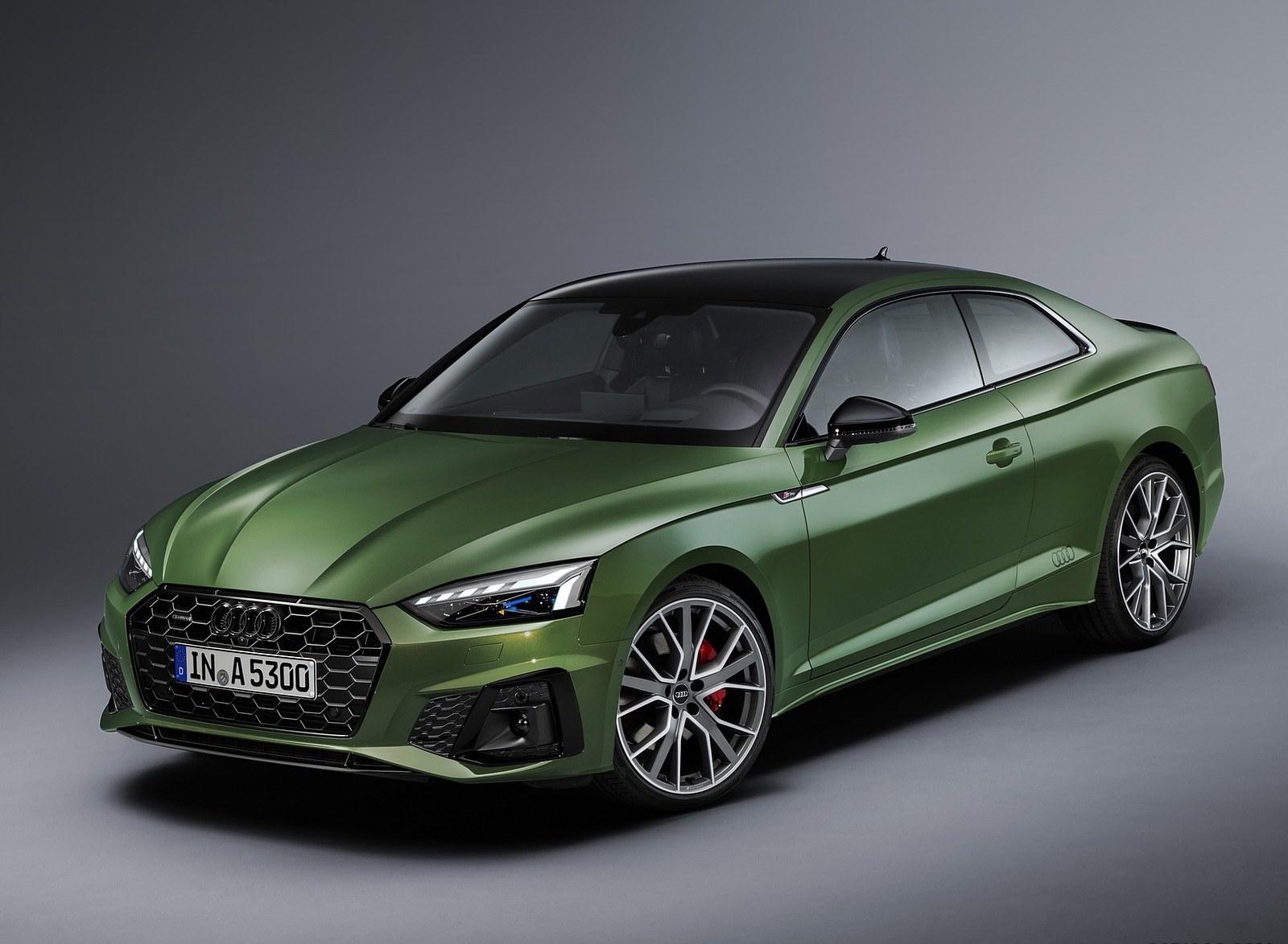 2020 Audi A5 Coupe (Color: District Green) Front Three-Quarter Wallpapers #18 of 36