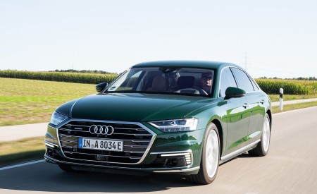 2020 Audi A8 L 60 TFSI e quattro Plug-In Hybrid (Color: Goodwood Green) Front Wallpapers 450x275 (10)