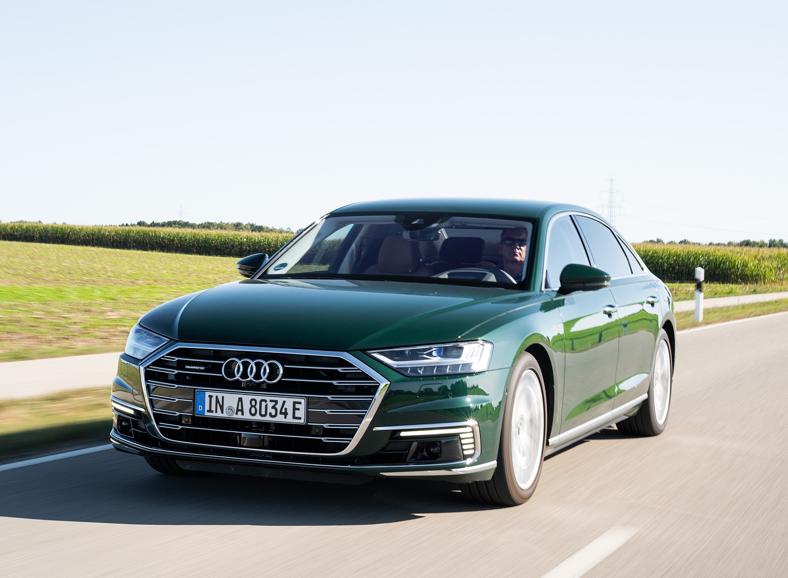 2020 Audi A8 L 60 TFSI e quattro Plug-In Hybrid (Color: Goodwood Green) Front Wallpapers #10 of 49