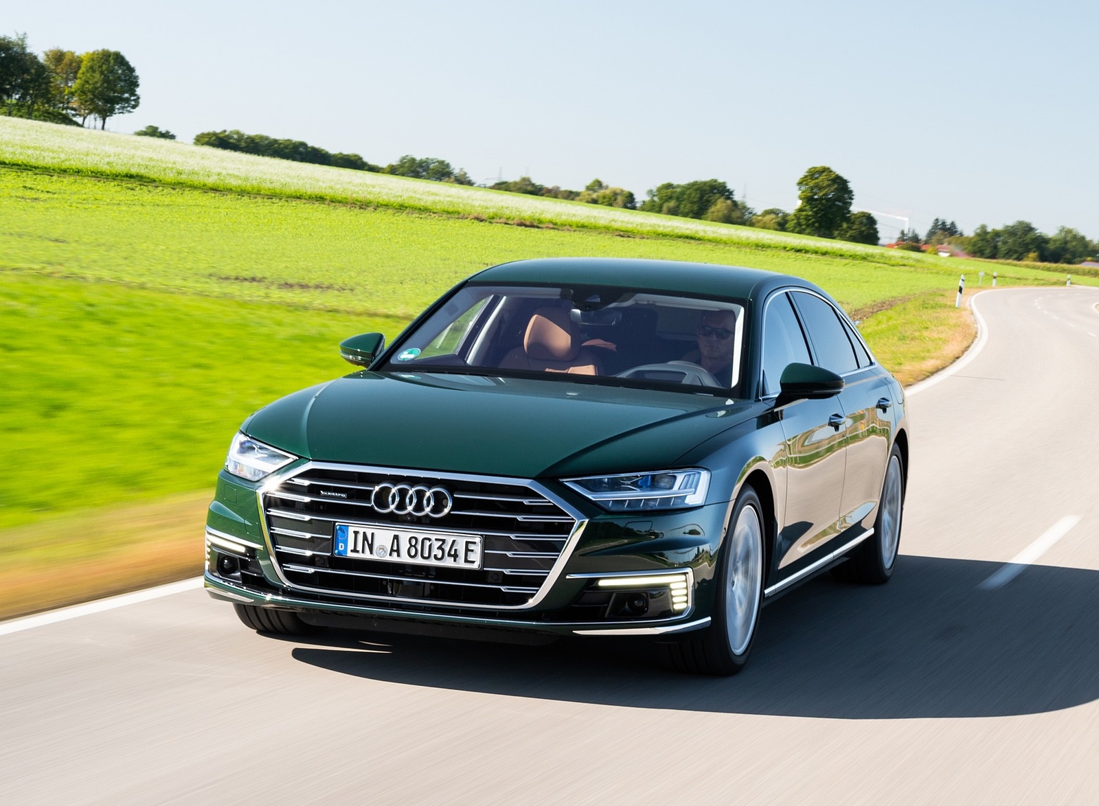 2020 Audi A8 L 60 TFSI e quattro Plug-In Hybrid (Color: Goodwood Green) Front Wallpapers #1 of 49