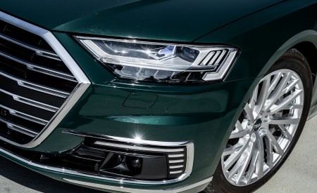 2020 Audi A8 L 60 TFSI e quattro Plug-In Hybrid (Color: Goodwood Green) Headlight Wallpapers 450x275 (34)