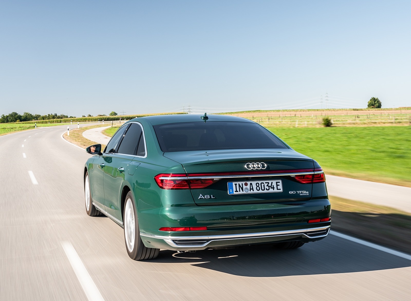 2020 Audi A8 L 60 TFSI e quattro Plug-In Hybrid (Color: Goodwood Green) Rear Wallpapers #5 of 49