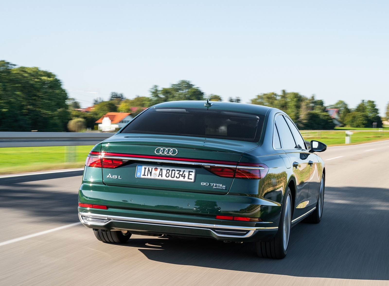 2020 Audi A8 L 60 TFSI e quattro Plug-In Hybrid (Color: Goodwood Green) Rear Wallpapers (6)