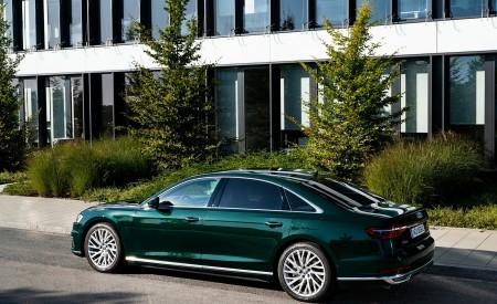 2020 Audi A8 L 60 TFSI e quattro Plug-In Hybrid (Color: Goodwood Green) Side Wallpapers 450x275 (30)