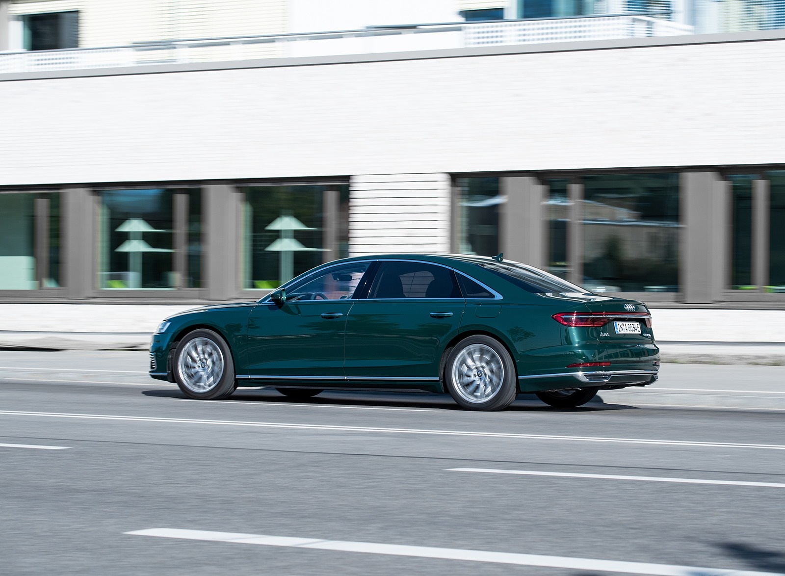 2020 Audi A8 L 60 TFSI e quattro Plug-In Hybrid (Color: Goodwood Green) Side Wallpapers #26 of 49
