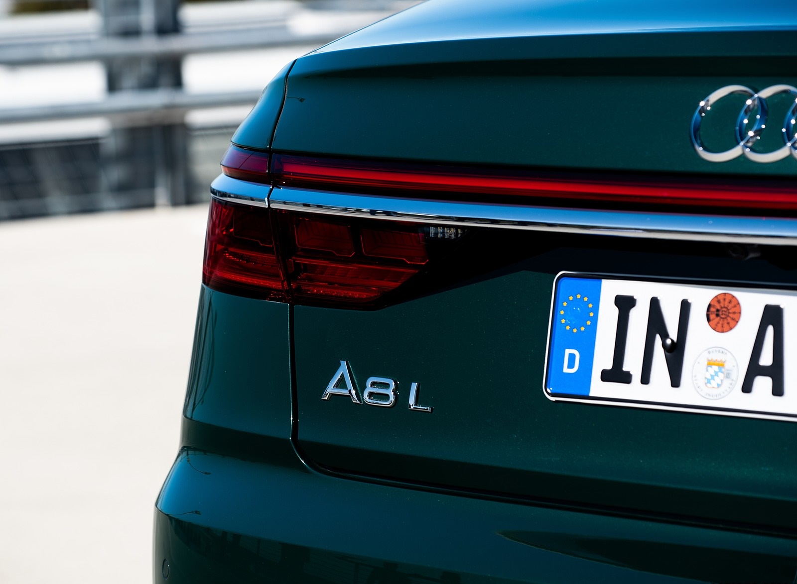 2020 Audi A8 L 60 TFSI e quattro Plug-In Hybrid (Color: Goodwood Green) Tail Light Wallpapers #33 of 49