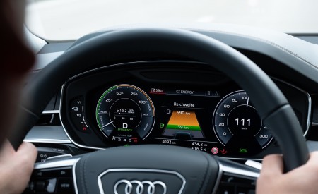 2020 Audi A8 L 60 TFSI e quattro Plug-In Hybrid Digital Instrument Cluster Wallpapers 450x275 (37)