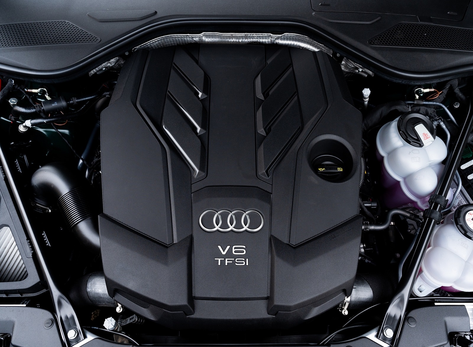 2020 Audi A8 L 60 TFSI e quattro Plug-In Hybrid Engine Wallpapers #36 of 49