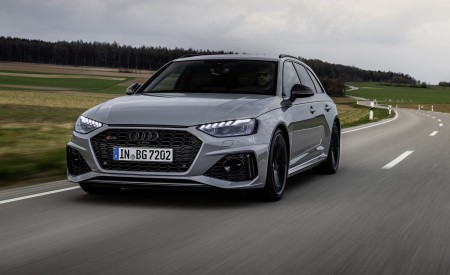 2020 Audi RS 4 Avant (Color: Nardo Gray) Front Three-Quarter Wallpapers 450x275 (9)