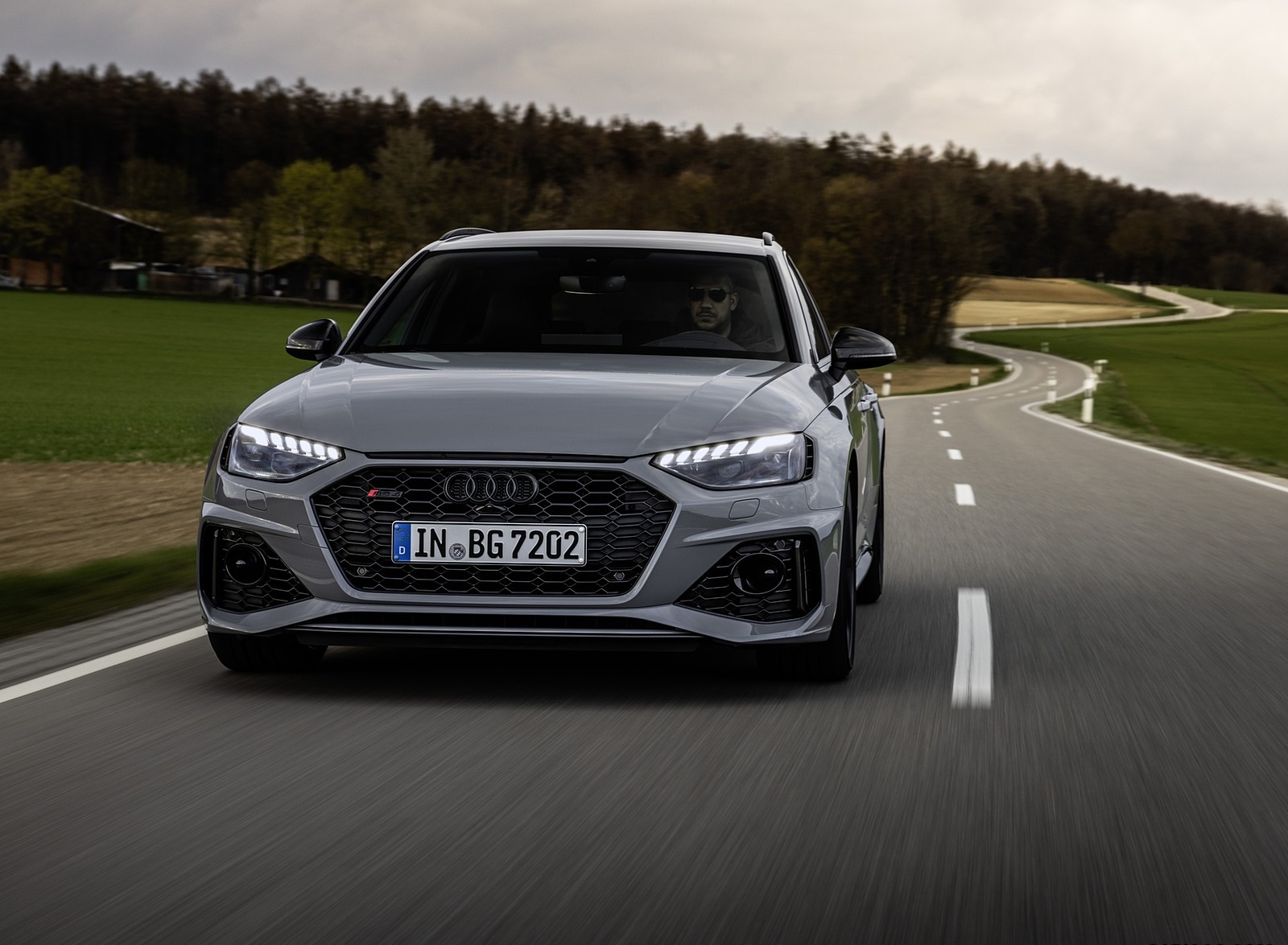 2020 Audi RS 4 Avant (Color: Nardo Gray) Front Wallpapers (4)