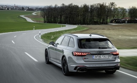 2020 Audi RS 4 Avant (Color: Nardo Gray) Rear Three-Quarter Wallpapers 450x275 (6)