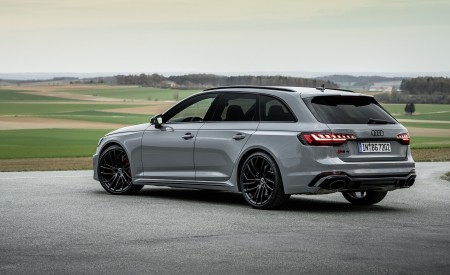 2020 Audi RS 4 Avant (Color: Nardo Gray) Rear Three-Quarter Wallpapers 450x275 (12)