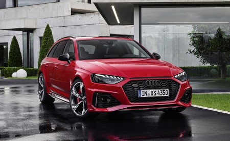 2020 Audi RS 4 Avant (Color: Tango Red) Front Three-Quarter Wallpapers 450x275 (59)