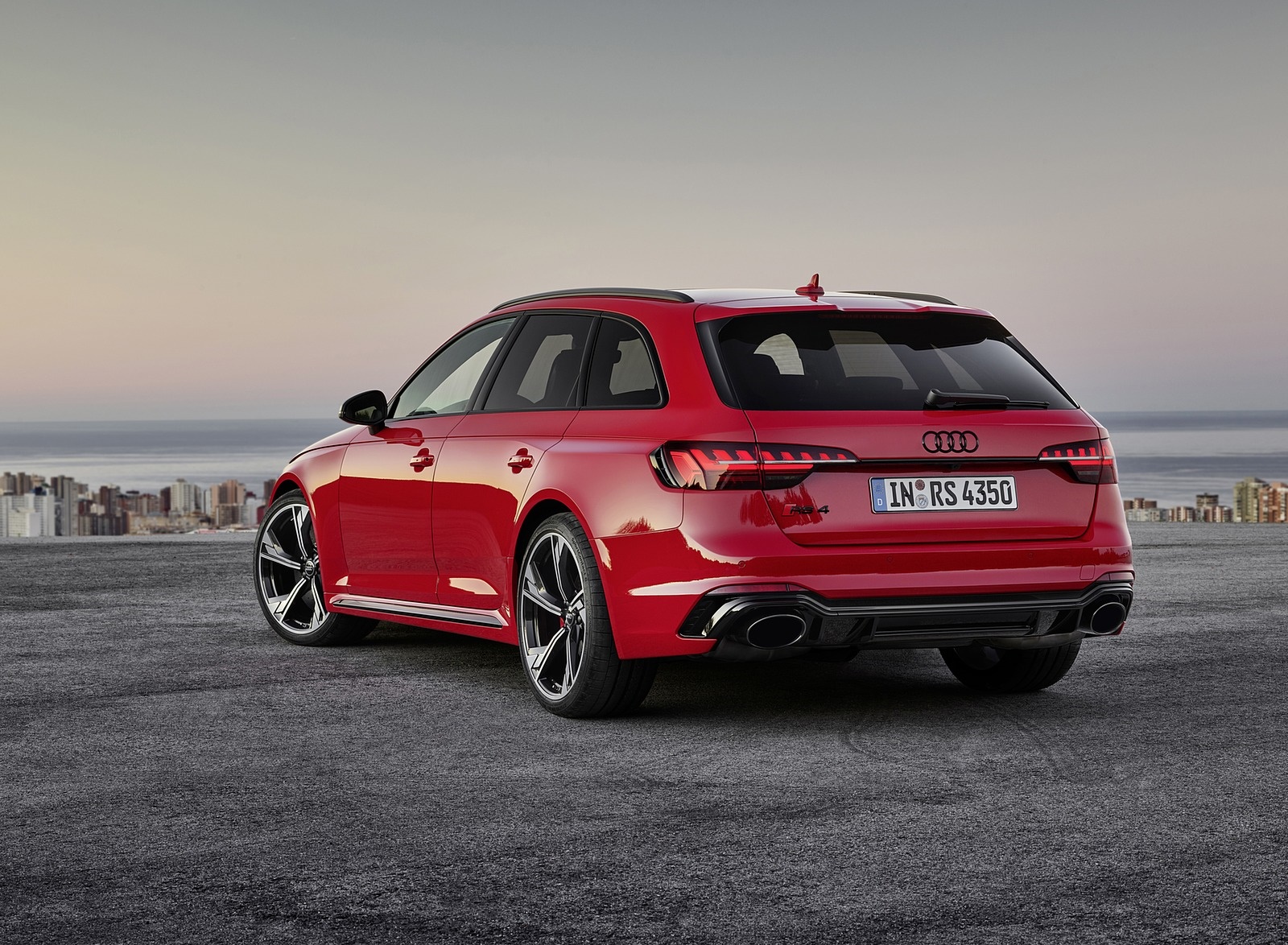 2020 Audi RS 4 Avant (Color: Tango Red) Rear Three-Quarter Wallpapers #52 of 98