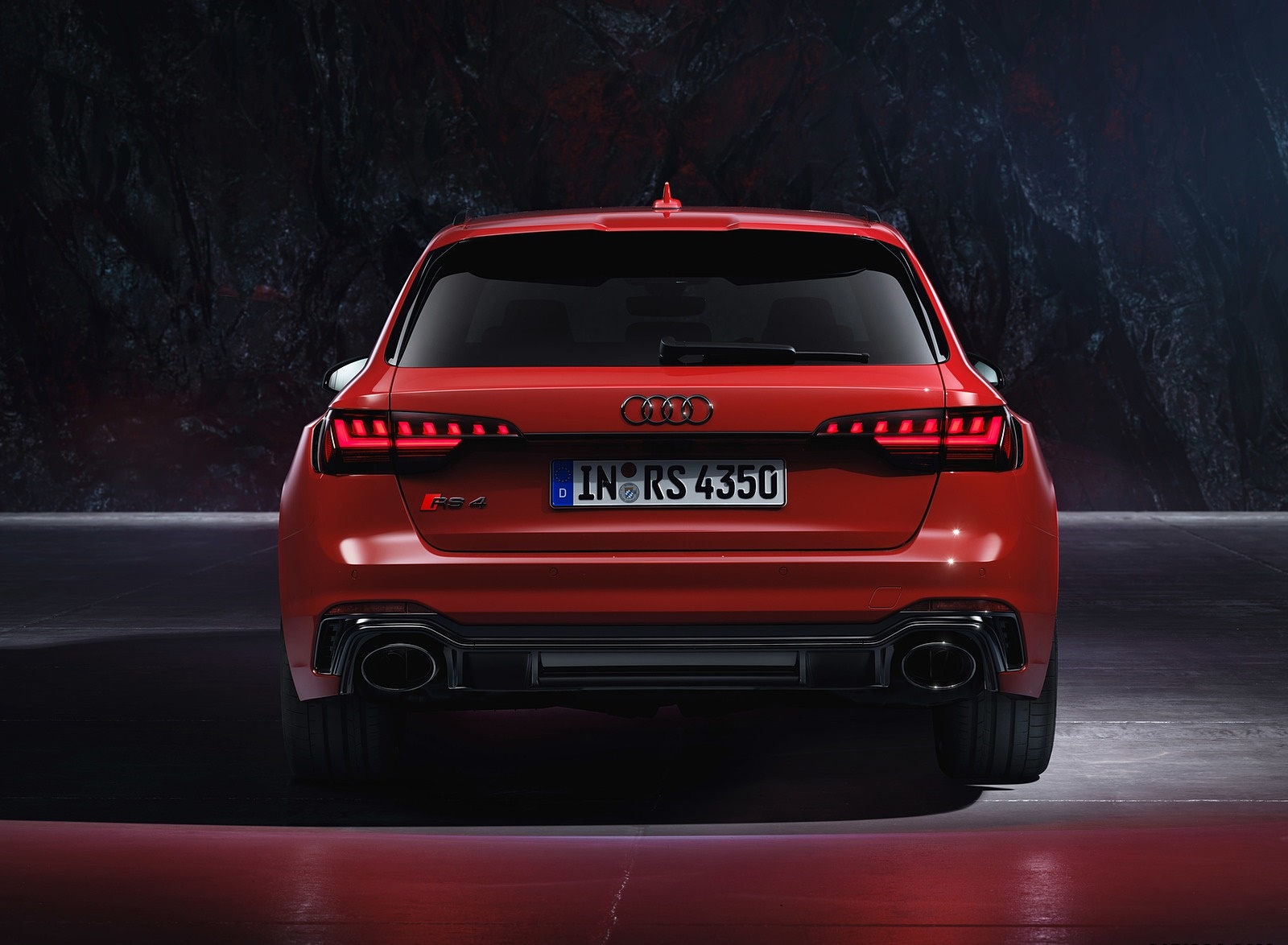 2020 Audi RS 4 Avant (Color: Tango Red) Rear Wallpapers #72 of 98