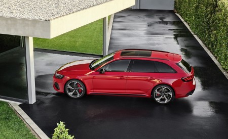 2020 Audi RS 4 Avant (Color: Tango Red) Side Wallpapers 450x275 (67)