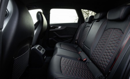 2020 Audi RS 4 Avant Interior Rear Seats Wallpapers 450x275 (28)