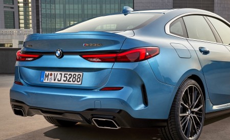 2020 BMW M235i Gran Coupe xDrive (Color: Snapper Rocks Blue Metallic) Detail Wallpapers 450x275 (38)