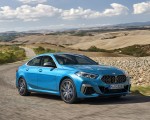 2020 BMW M235i Gran Coupe xDrive (Color: Snapper Rocks Blue Metallic) Front Three-Quarter Wallpapers 150x120 (3)