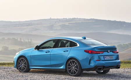 2020 BMW M235i Gran Coupe xDrive (Color: Snapper Rocks Blue Metallic) Rear Three-Quarter Wallpapers 450x275 (25)