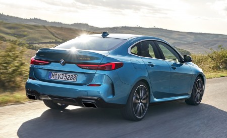 2020 BMW M235i Gran Coupe xDrive (Color: Snapper Rocks Blue Metallic) Rear Three-Quarter Wallpapers 450x275 (5)