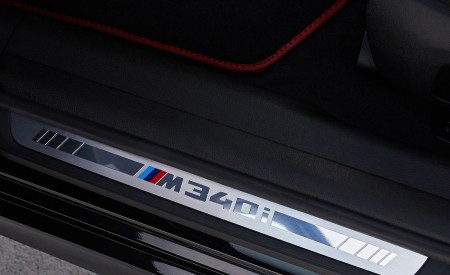 2020 BMW M340i xDrive Touring (Color: Black Sapphire Metallic) Door Sill Wallpapers 450x275 (46)