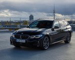 2020 BMW M340i xDrive Touring (Color: Black Sapphire Metallic) Front Three-Quarter Wallpapers 150x120 (29)
