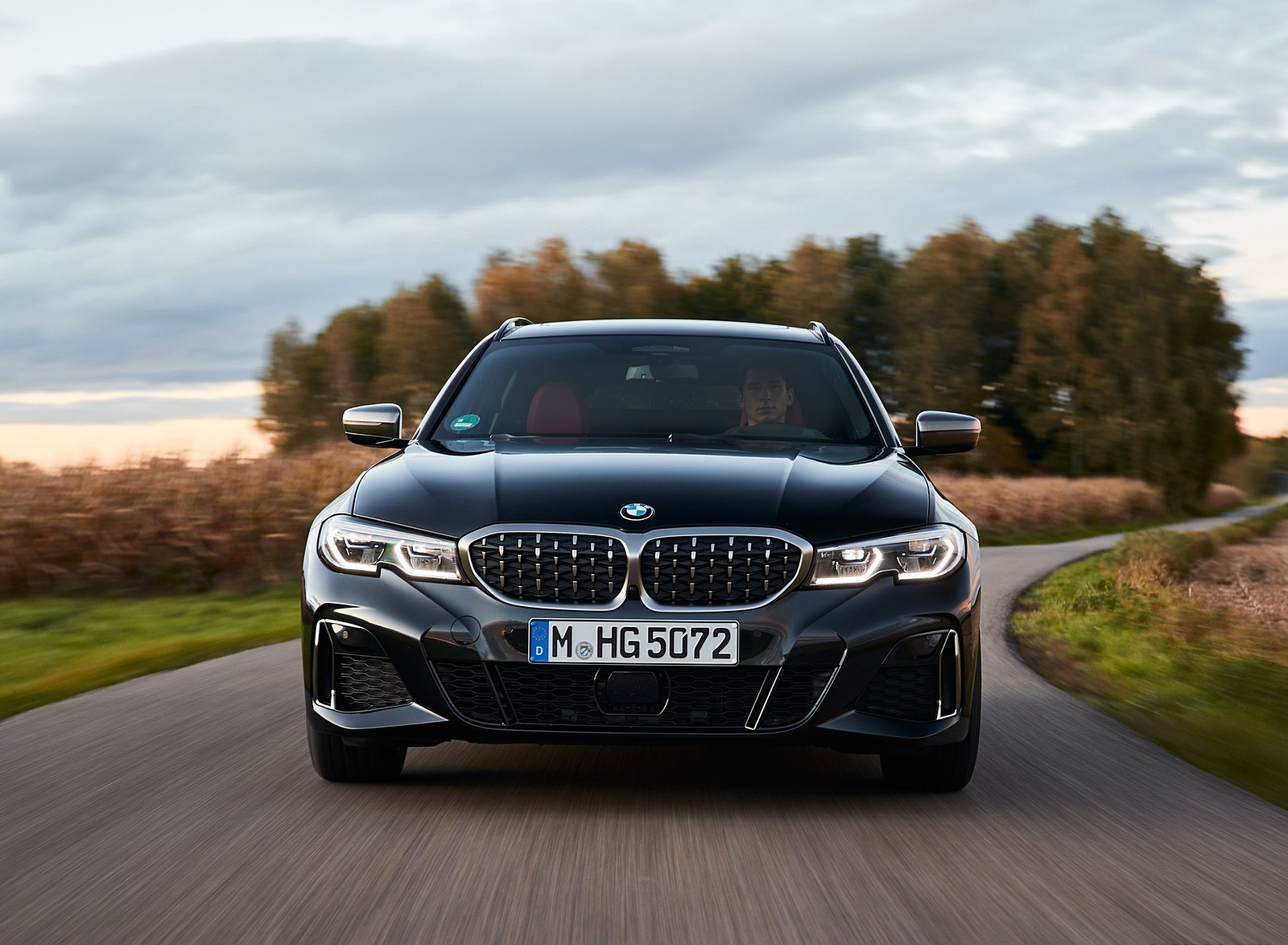 2020 BMW M340i xDrive Touring (Color: Black Sapphire Metallic) Front Wallpapers #15 of 50