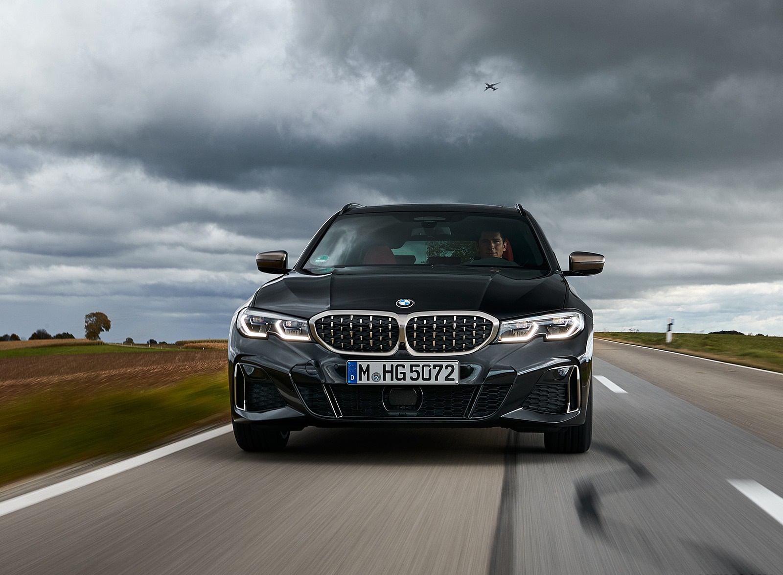 2020 BMW M340i xDrive Touring (Color: Black Sapphire Metallic) Front Wallpapers #6 of 50