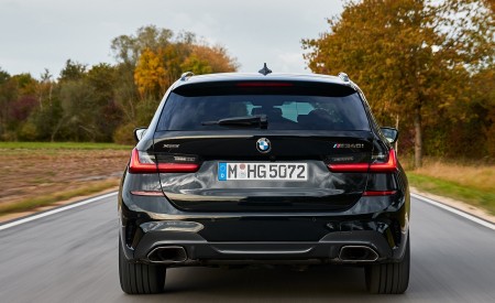 2020 BMW M340i xDrive Touring (Color: Black Sapphire Metallic) Rear Wallpapers 450x275 (17)