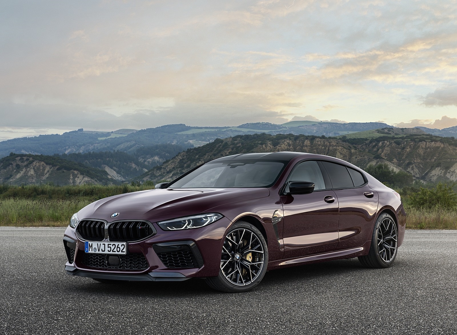 2020 BMW M8 Gran Coupe Competition Front Three-Quarter Wallpapers #24 of 129