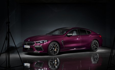 2020 BMW M8 Gran Coupe Competition Front Three-Quarter Wallpapers 450x275 (83)
