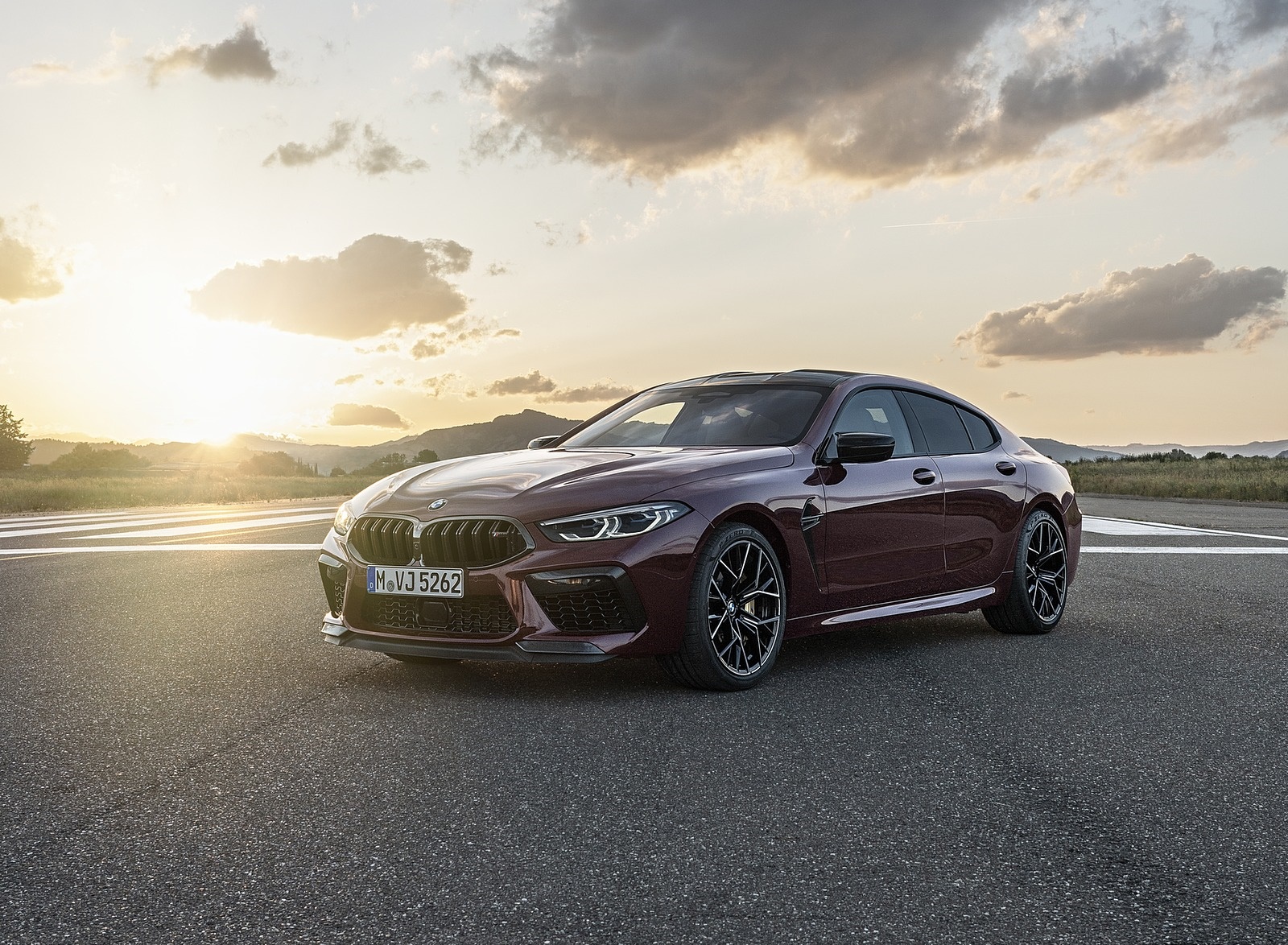 2020 BMW M8 Gran Coupe Competition Front Three-Quarter Wallpapers #25 of 129
