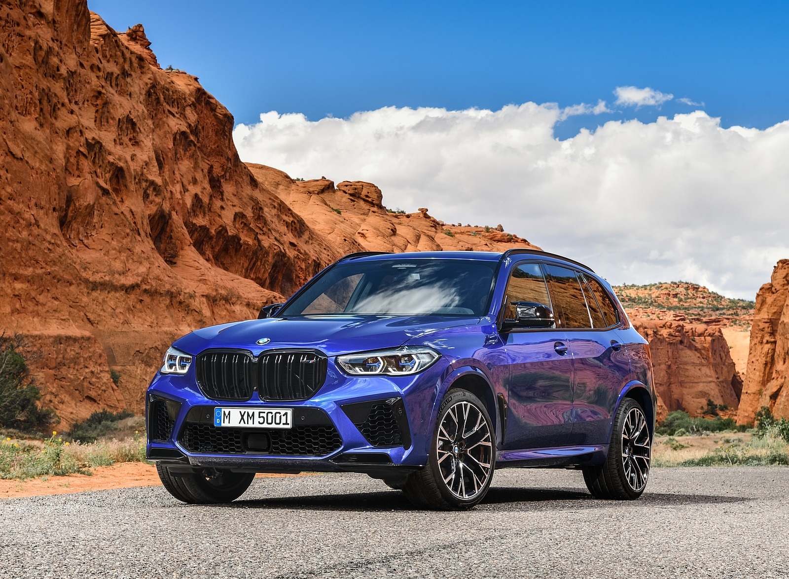 2020 BMW X5 M Competition Front Three-Quarter Wallpapers #31 of 78