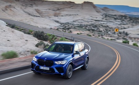 2020 BMW X5 M Competition Front Three-Quarter Wallpapers 450x275 (3)