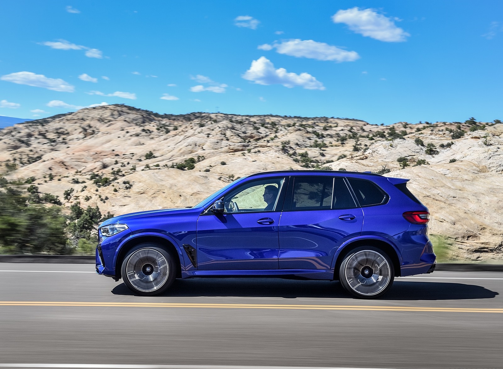 2020 BMW X5 M Competition Side Wallpapers #29 of 78